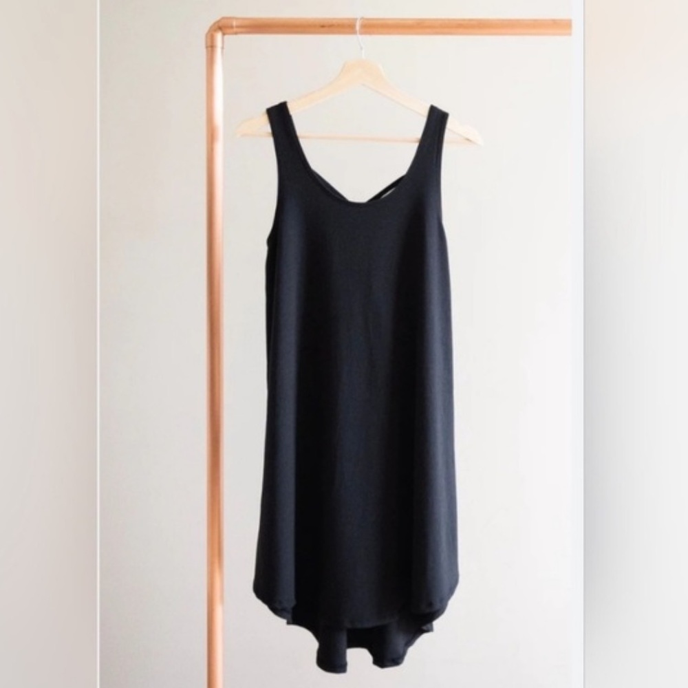 Jax & Lennon cross back bamboo
Dress small
